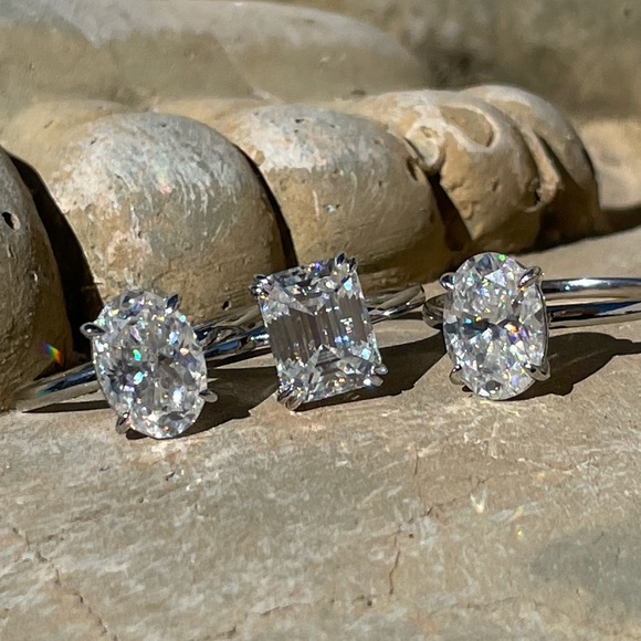 2.5ct Oval Crushed Ice Moissanite Ring - Picture 12 of 13